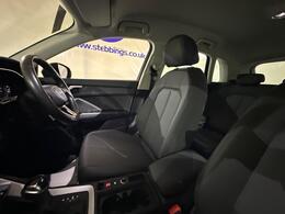 Audi Q3 MW22OVR