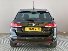 Vauxhall Astra DV68VUO