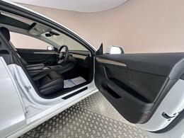 Tesla Model 3 AF72UYZ