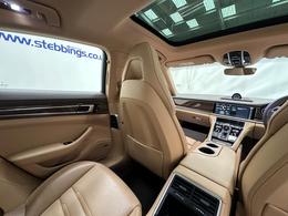 Porsche Panamera LA17VFV