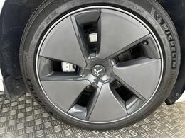 Tesla Model 3 AF72UVS