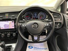 Volkswagen Golf MW67FMC