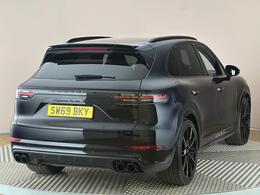 Porsche Cayenne SW69BKY
