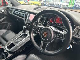 Porsche Macan DA67LYY