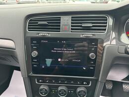 Volkswagen Golf VE69NKS