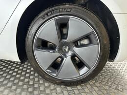 Tesla Model 3 AF72VOA