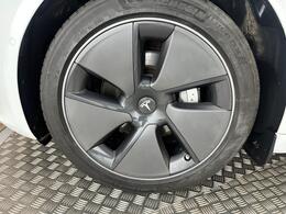 Tesla Model 3 AF72VKR