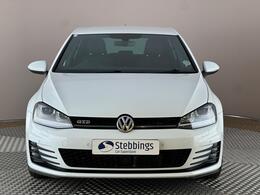 Volkswagen Golf DT66RVJ