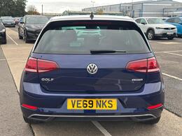 Volkswagen Golf VE69NKS