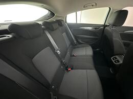 Vauxhall Insignia VO71HRZ