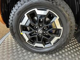 Nissan Navara BK70YHX