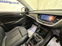 Vauxhall Grandland X FE19SZZ