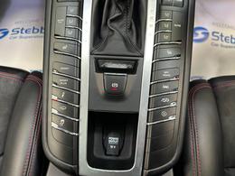 Porsche Macan WM66DZS