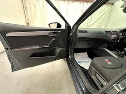 SEAT Arona DG70CZC