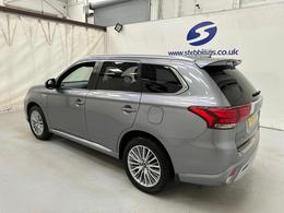 Mitsubishi Outlander FT19XHB