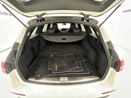 Mercedes-Benz E Class LO70NUB