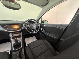 Vauxhall Astra DV68VUO