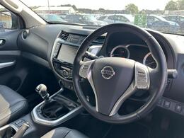 Nissan Navara YB71NJE