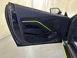 Aston Martin Vantage MV20UZG