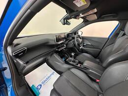 Peugeot 2008 KW72VUU