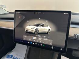Tesla Model 3 AF72VHK