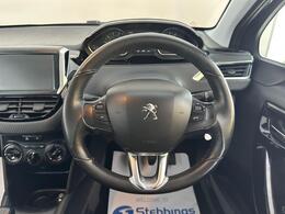 Peugeot 208 GN66YMF