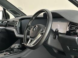 Volkswagen Touareg KY69UHS