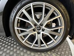 Audi A6 Avant YJ21LNB