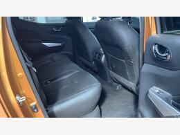 Nissan Navara BK70YHX