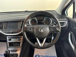 Vauxhall Astra DV68VUO