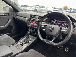 Skoda Superb YD71LXZ