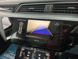 Audi e-tron NL70UPZ