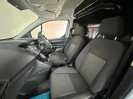 Ford Transit Connect YJ18YCY