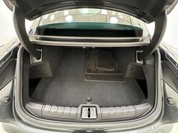 Porsche Taycan YM21OFZ