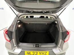 Renault Captur NL22YHZ
