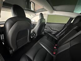 Tesla Model 3 AF72UUV