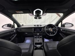 Porsche Macan AK73UJB