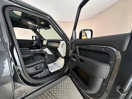 Land Rover Defender 110 FJ25GUH