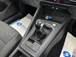 Volkswagen Golf VE22LUD