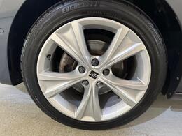 SEAT Leon PX70XZD