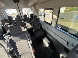 Ford Transit YP68UVJ