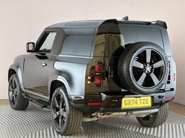 Land Rover Defender 90 GX74TZE