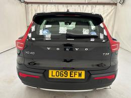 Volvo XC40 LO69EFW