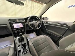 Volkswagen Golf MW67FMC