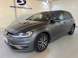 Volkswagen Golf AE67OET
