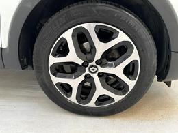 Renault Captur EK69YKP