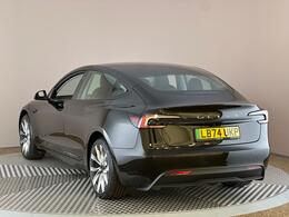 Tesla Model 3 LB74UKP