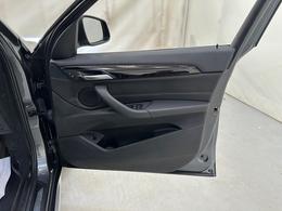 BMW X1 OE66UAB