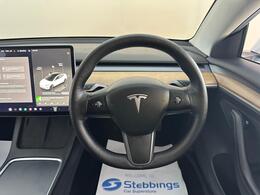Tesla Model 3 AF72VRV