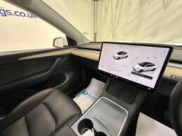 Tesla Model Y MW22ZYE